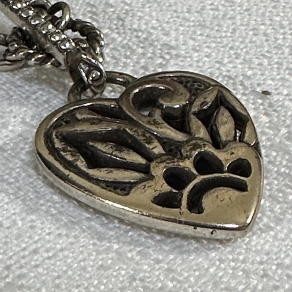 Brighton Retired Cheshire Dog Paw Design Heart Pendant Necklace - Picture 8 of 9